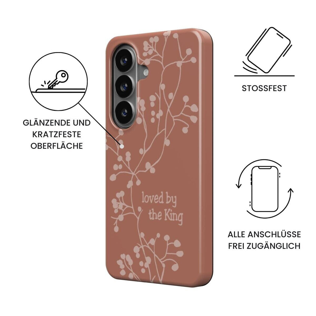 Loved by the King Magnetic Handyhülle in Terrakotta Tech Accessories Podbase 